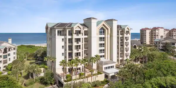 6524 SPYGLASS Circle