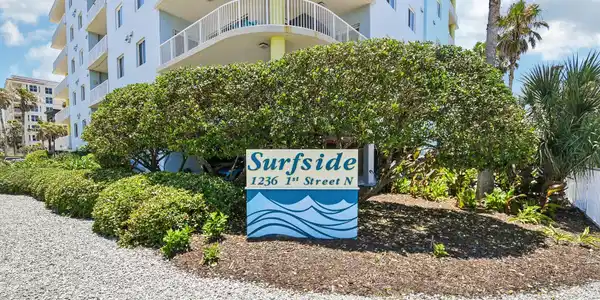Image 2: Surfside!