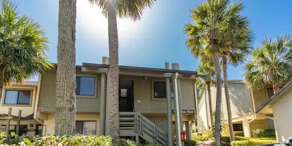 39 VILLAGE LAS PALMAS Circle