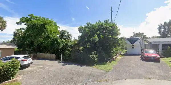 549 CARIBBEAN CIR Circle