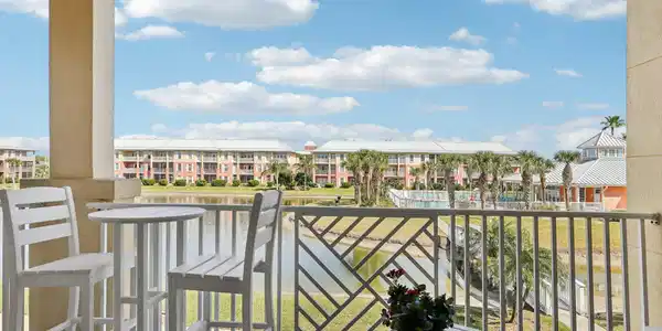 275 ATLANTIS Circle