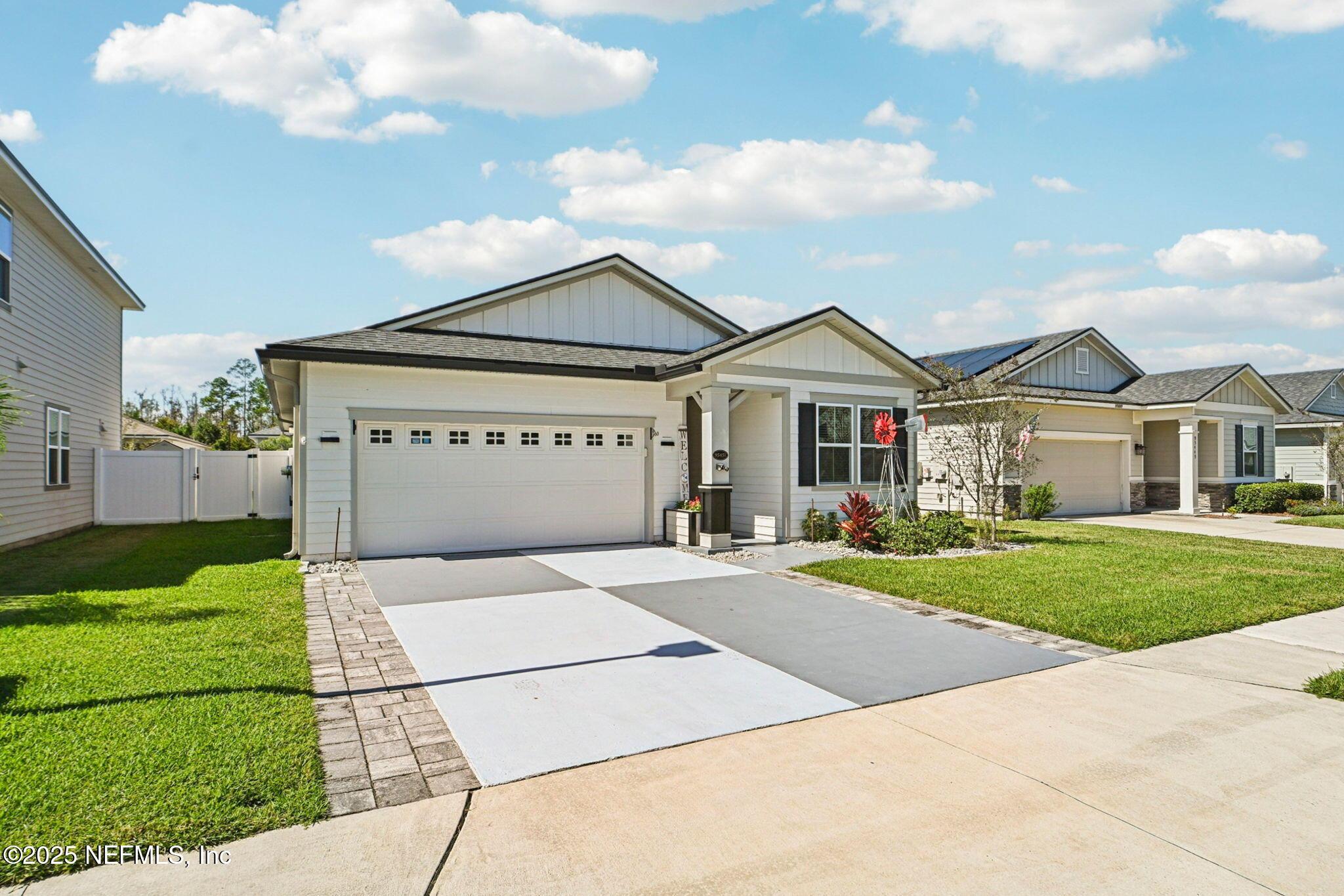 Image 4: 2-web-or-mls-Woodbridge Pkwy-S1610-002