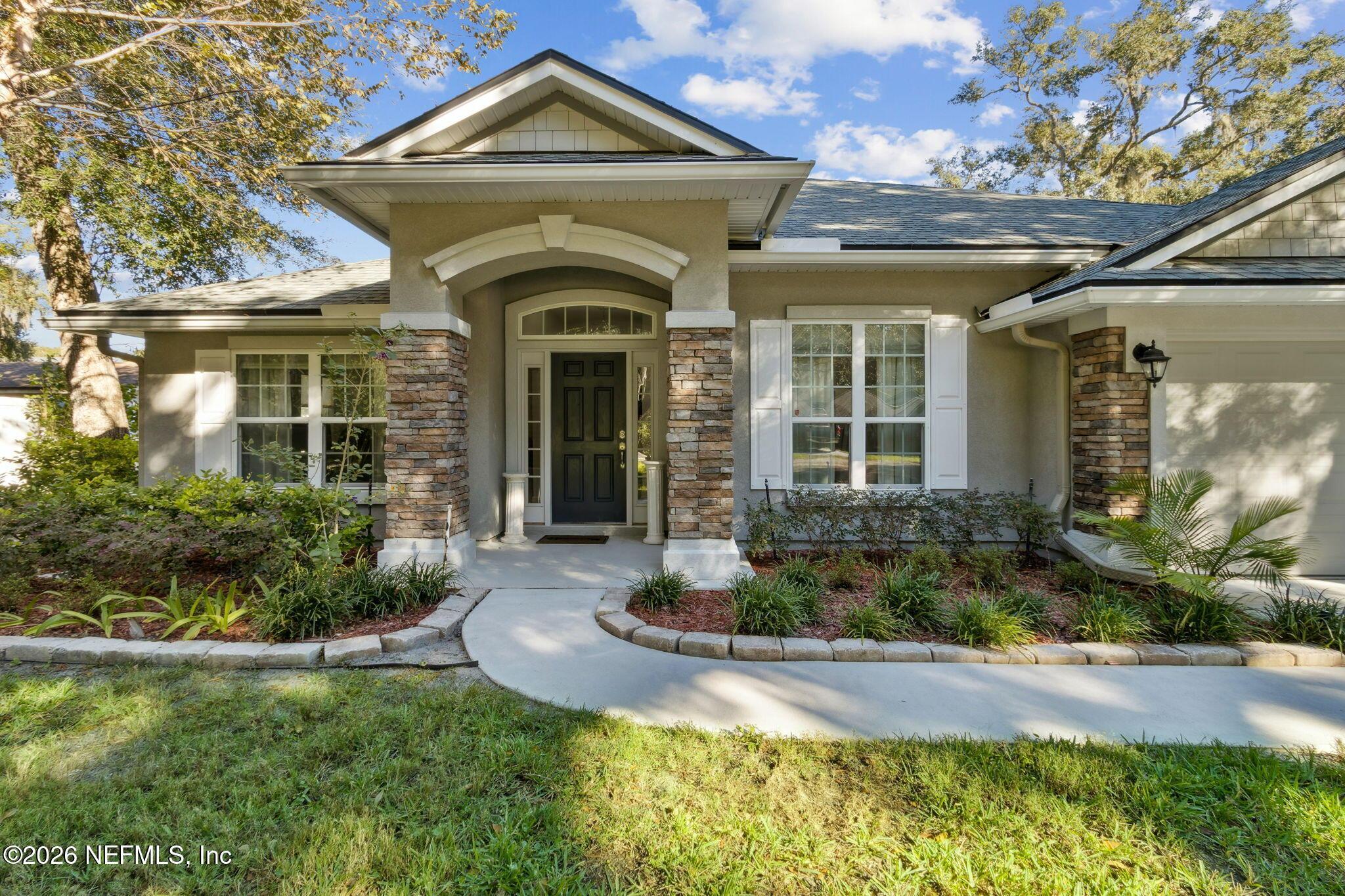 Image 4: 6-web-or-mls-5012 Karen St-13
