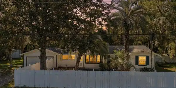 942611 OLD NASSAUVILLE Road