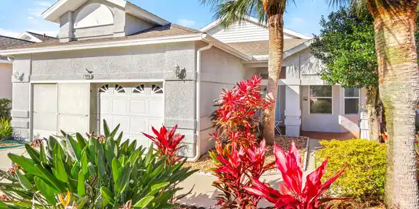 312 SEA WOODS Drive N