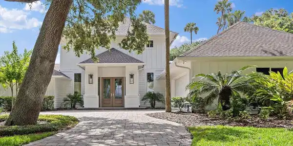 2253 BEACHCOMBER Trail