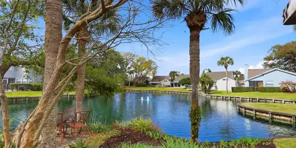 45 WALKERS RIDGE Drive