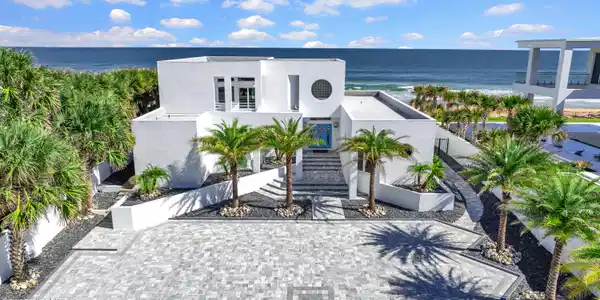 435 OCEAN SHORE Boulevard
