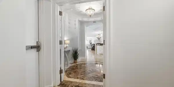 Image 4: 3-web-or-mls-2_349 1st St, Unit 301