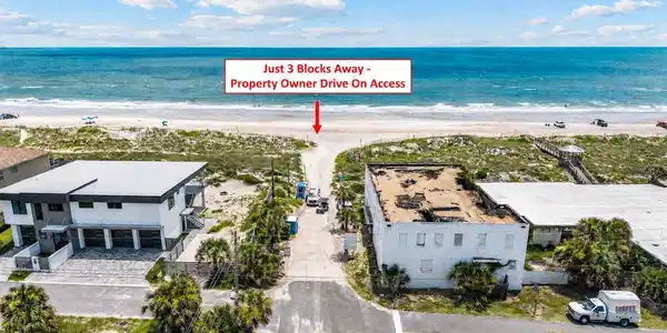 Image 4: 3 Blocks - Beach Access- James St