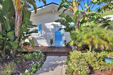 823 S 10TH Avenue