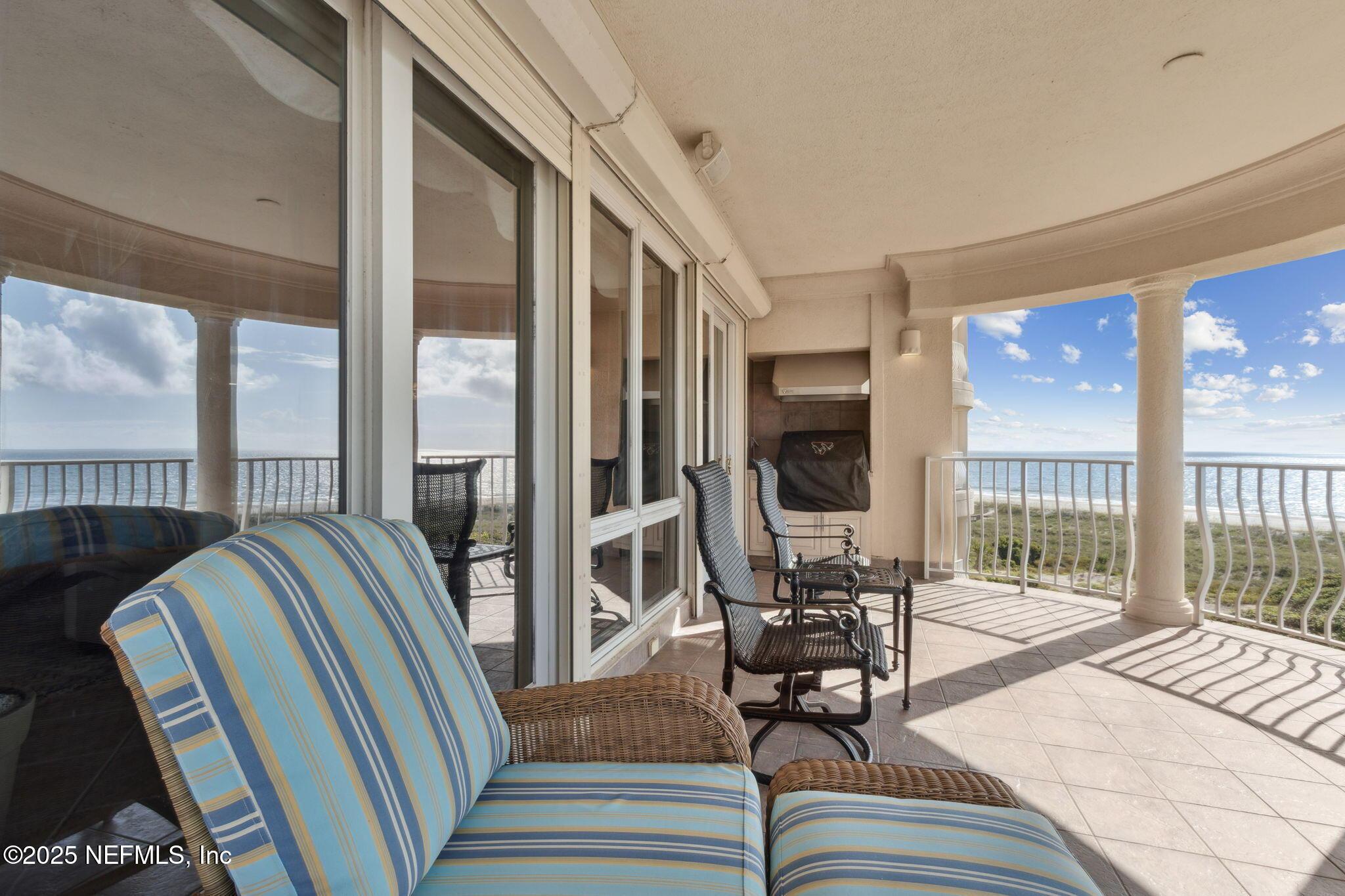 Image 3: Ocean Front Balcony