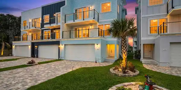 80 CORTEZ Avenue