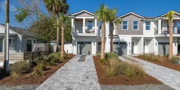 Image 2: ISO PHOTO_925 2nd Ave S_JAX Beach FL_00