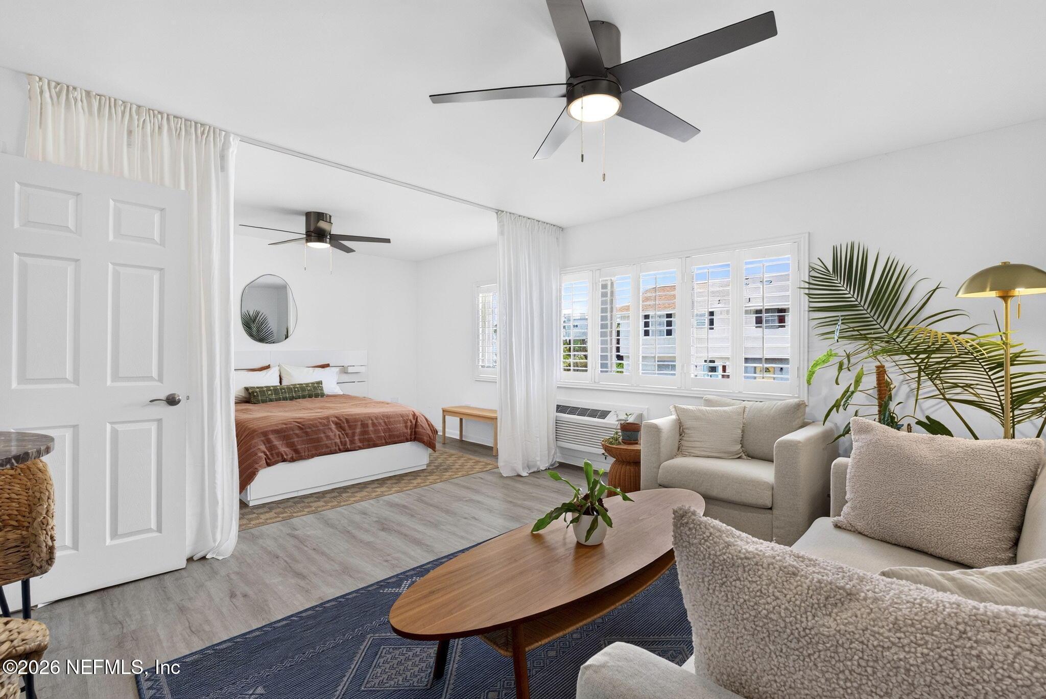 Image 2: 222 14th Ave 203 View to Master Bed from
