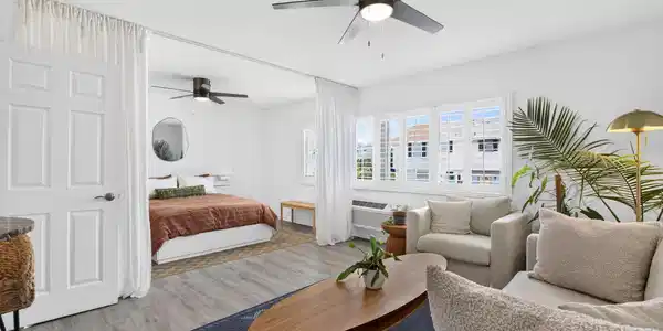 Image 2: 222 14th Ave 203 View to Master Bed from