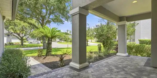 Image 4: 04-Front Porch