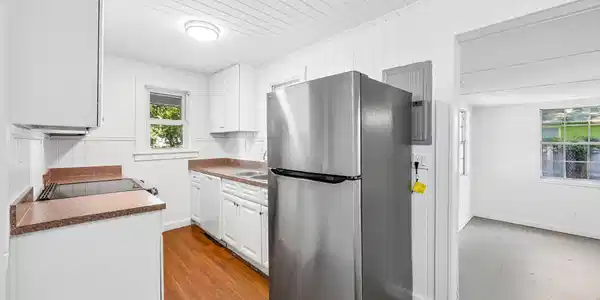 Image 4: Kitchen with New Refrigerator