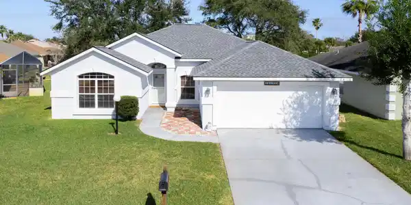 2373 COMMODORES CLUB Boulevard