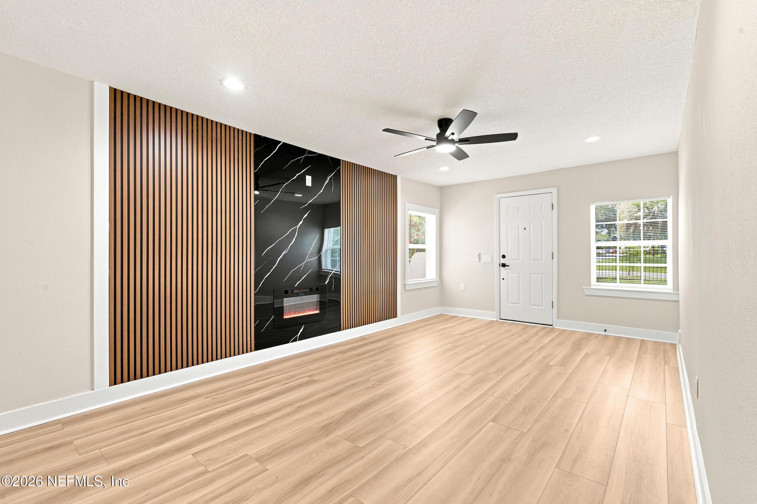 Image 1: Living Room