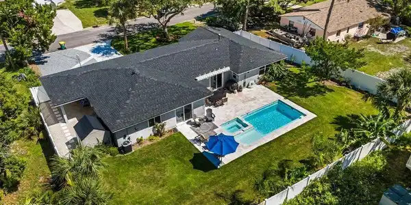 12 BURLING Way