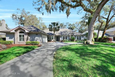 2323 BAREFOOT Trace