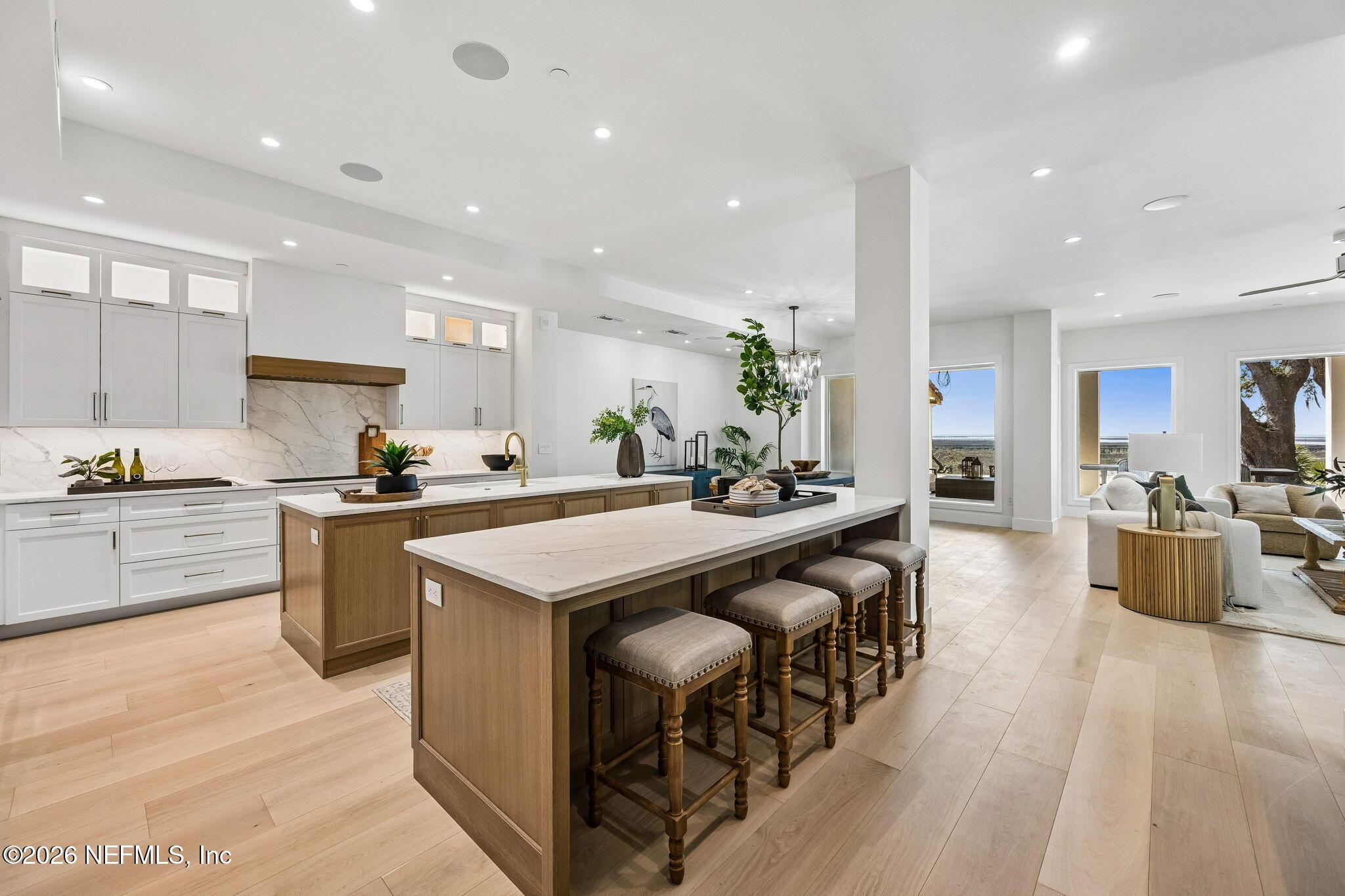 Image 2: Kitchen