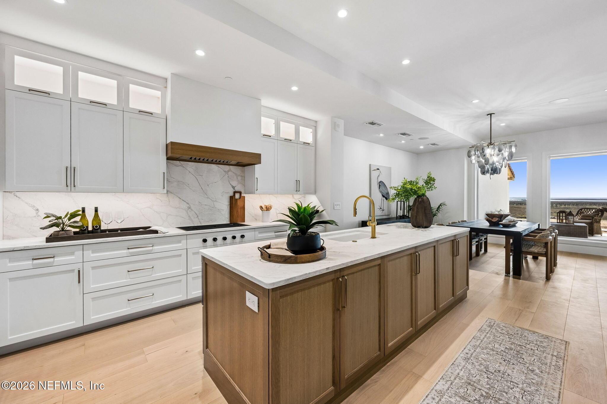 Image 3: Kitchen