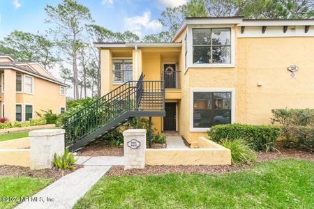 862 SHORELINE Circle