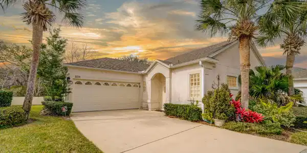 504 SUGAR PINE Court