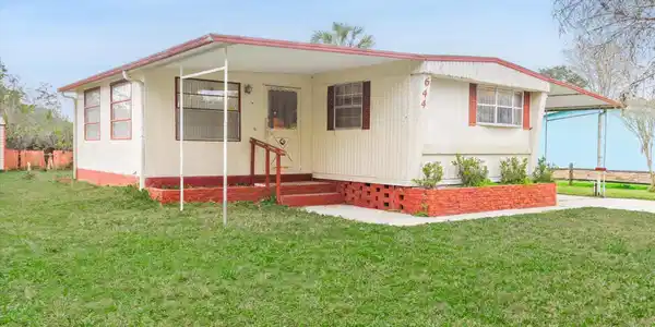 644 CORAL Circle