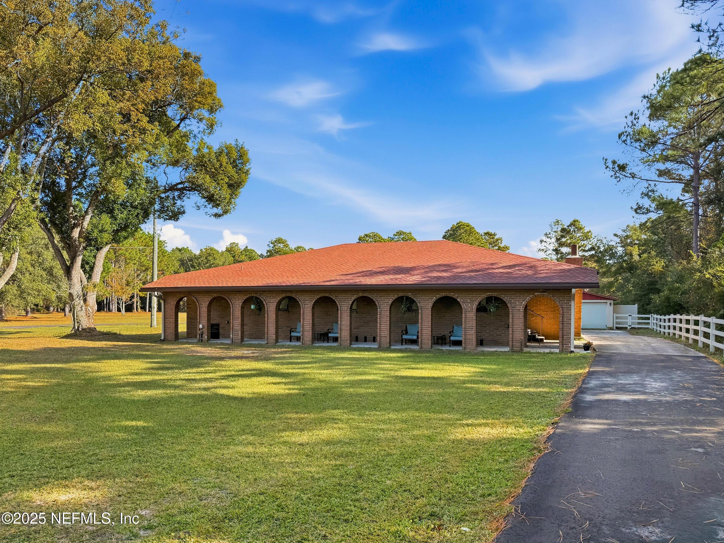 Image 1: 15725 Shark Rd W