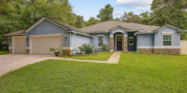 1225 FORREST Drive