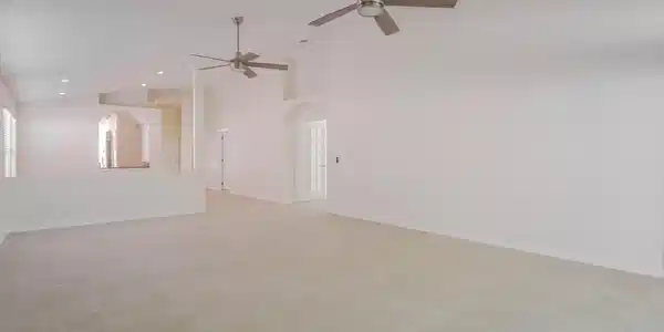 Image 4: 004 - Living Room