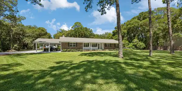 1655 CLINCH Drive