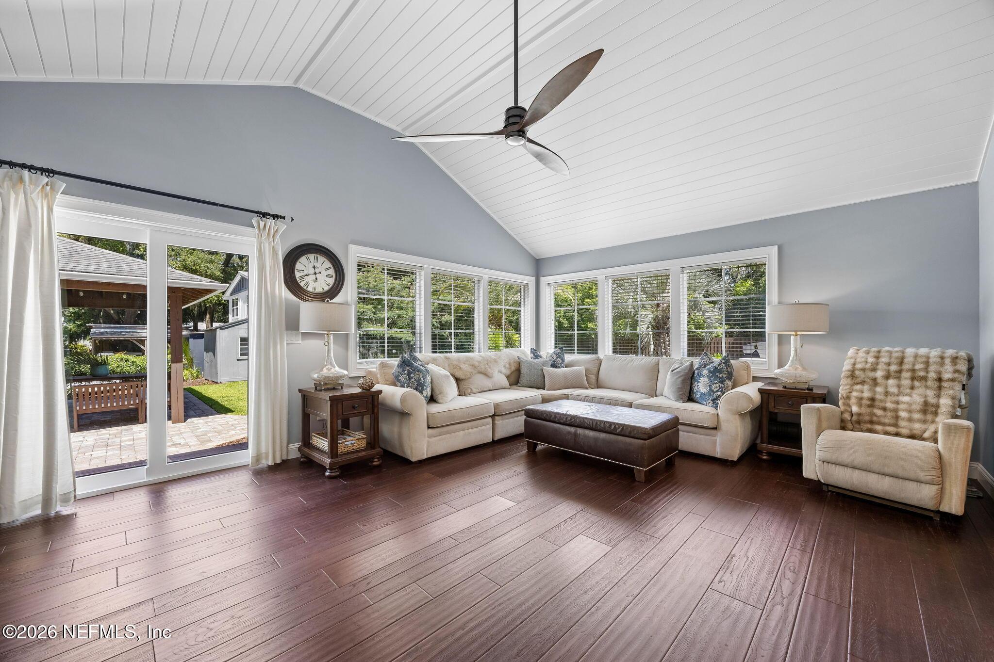 Image 4: 15-web-or-mls-21_1655 Clinch Dr