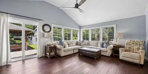 Image 4: 15-web-or-mls-21_1655 Clinch Dr