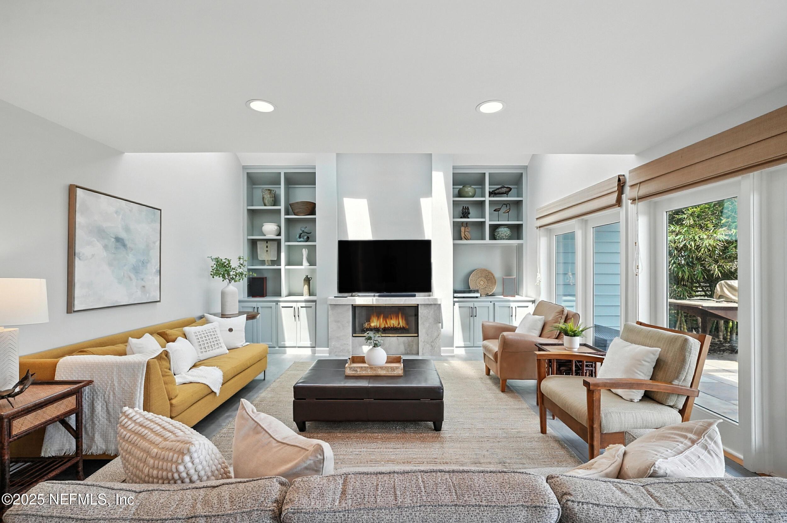 Image 4: Great Room