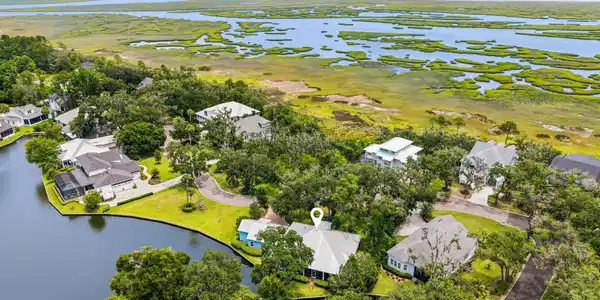 Image 2: 76-web-or-mls-96513 Soap Creek Dr Aerial