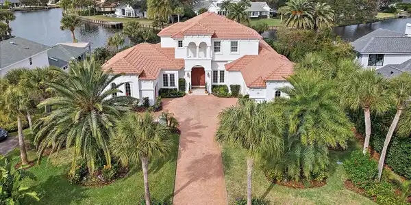 23 CORONA Road
