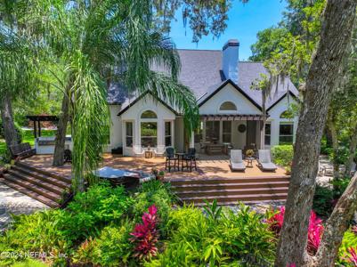 205 DUCKWOOD Lane