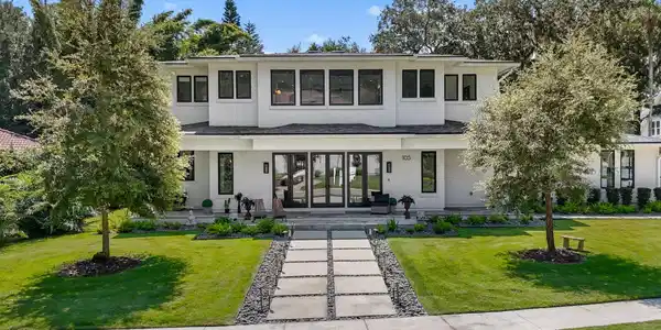 105 BENT OAK Drive