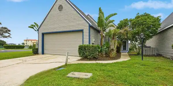 101 OCEAN HOLLOW Lane