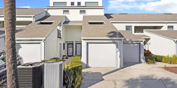 890 A1A BEACH Boulevard