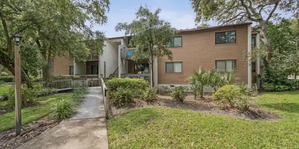 2696 FOREST RIDGE Drive