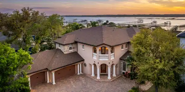 117 GRAND OAKS Drive