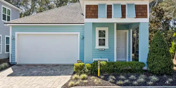 2102 SHELL COVE Circle