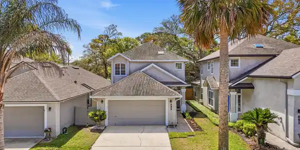 695 SELVA LAKES Circle