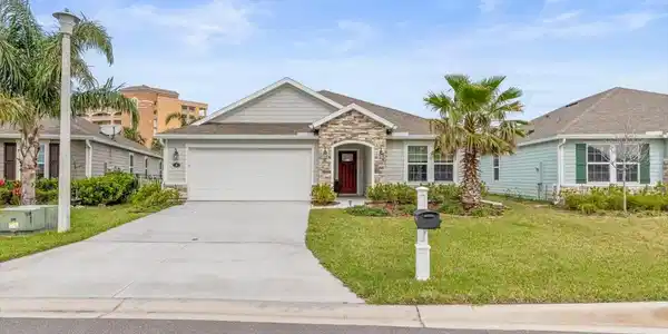 6 SAN FILIPE Way