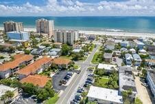 201 10TH Avenue N